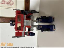 TRANSFORMERS OPTIMUS PRIME GIG COMMANDER G1 MOTRICE