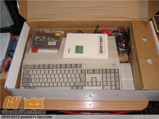 Commodore Amiga 500 Con Scatola Computer Vintage Funzionante