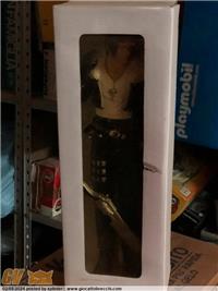 SQUALL FINAL FANTASY 8 ACTION FIGURE VINTAGE